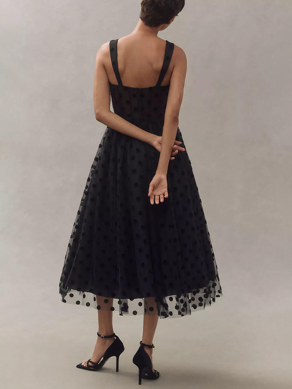 Vestido midi de corte A con escote en forma de corazón y lunares de tul exquisito y perfecto
