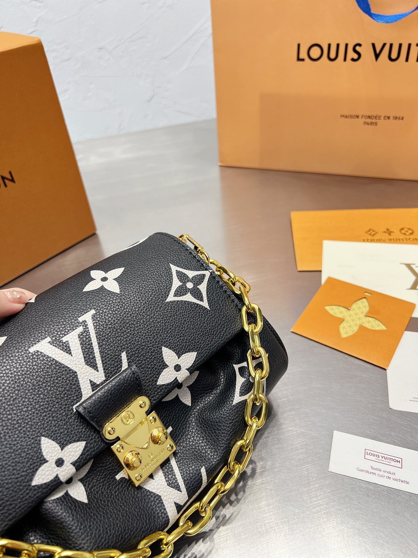 Bolsos de piel exquisitos-429