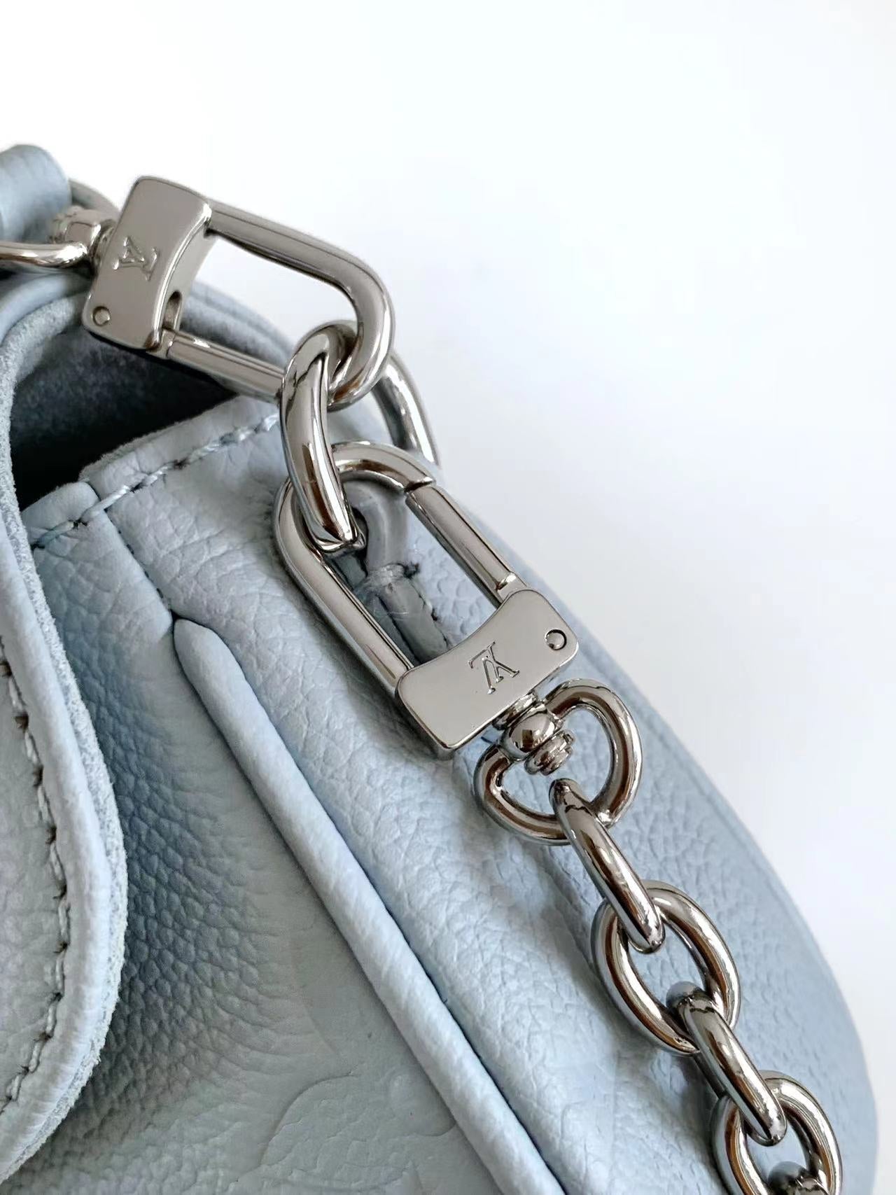 Exquisitos bolsos de piel-390
