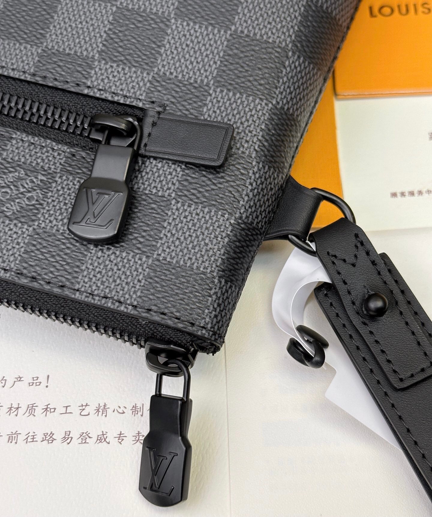 Exquisitos bolsos de piel-3