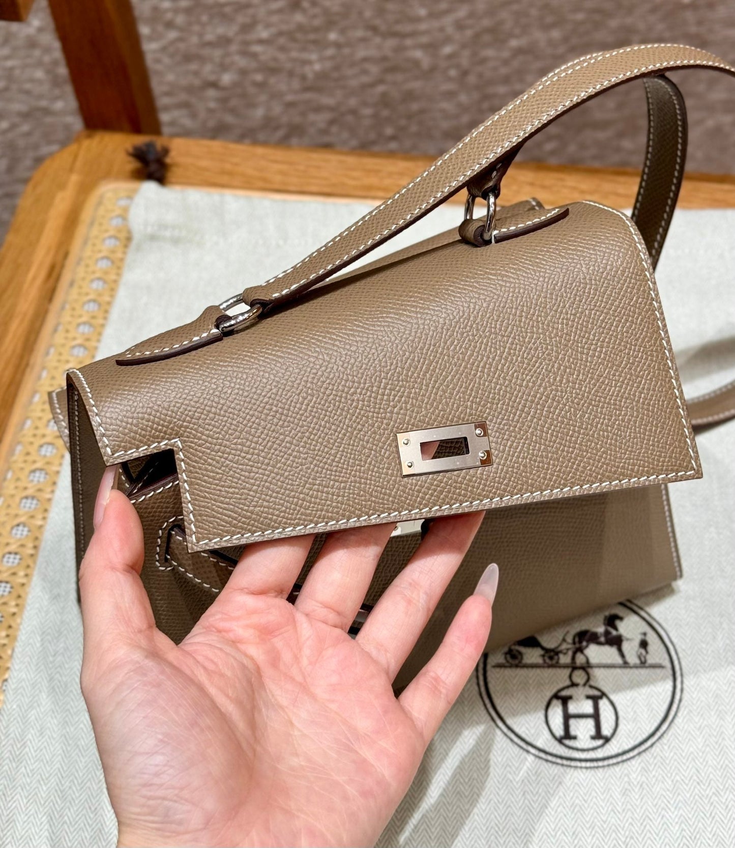 Bolsos de piel exquisitos-35