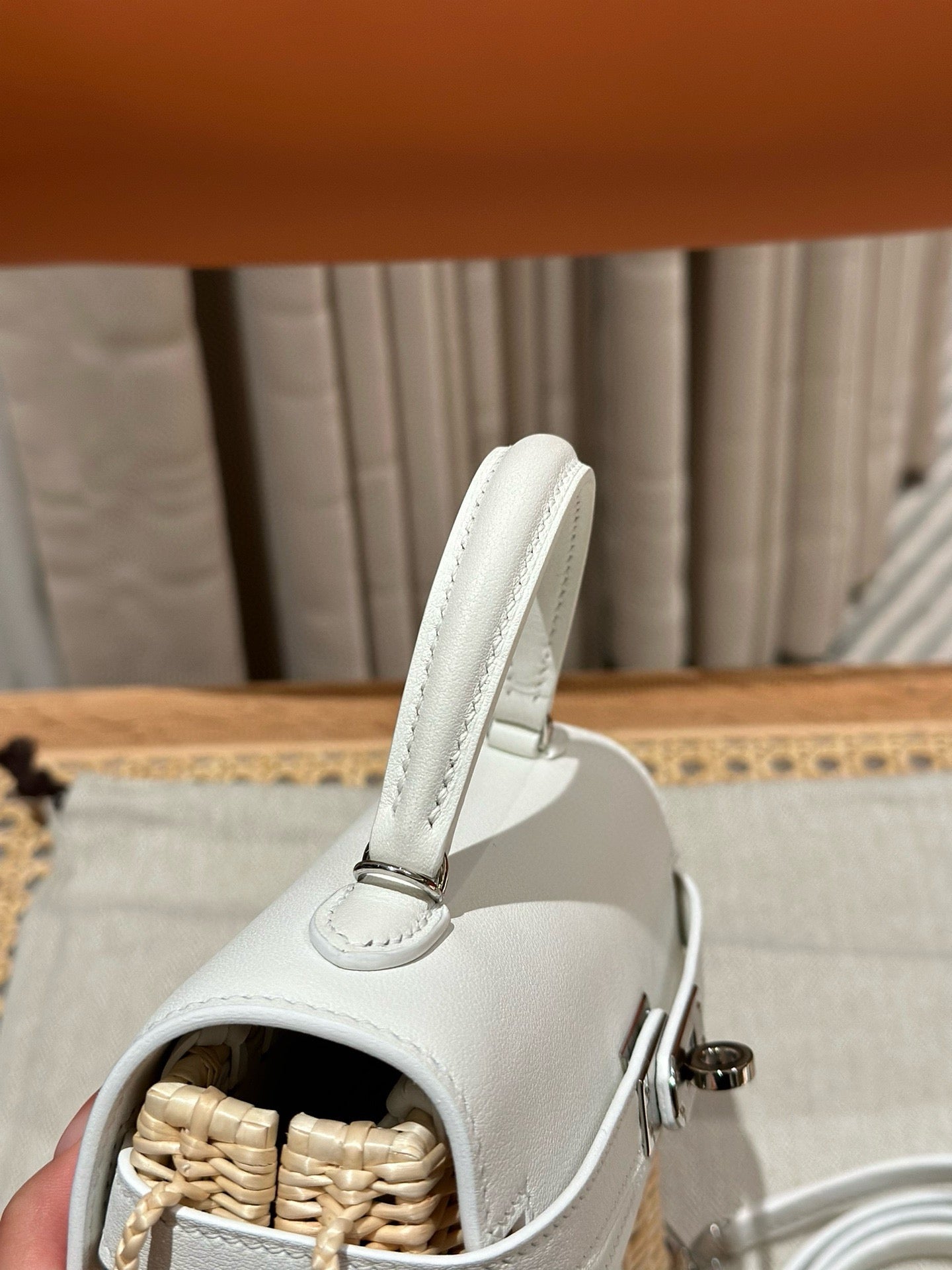 Exquisitos bolsos de piel-38