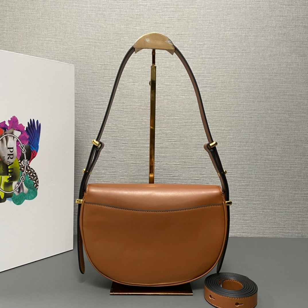 Exquisitos bolsos de piel-350