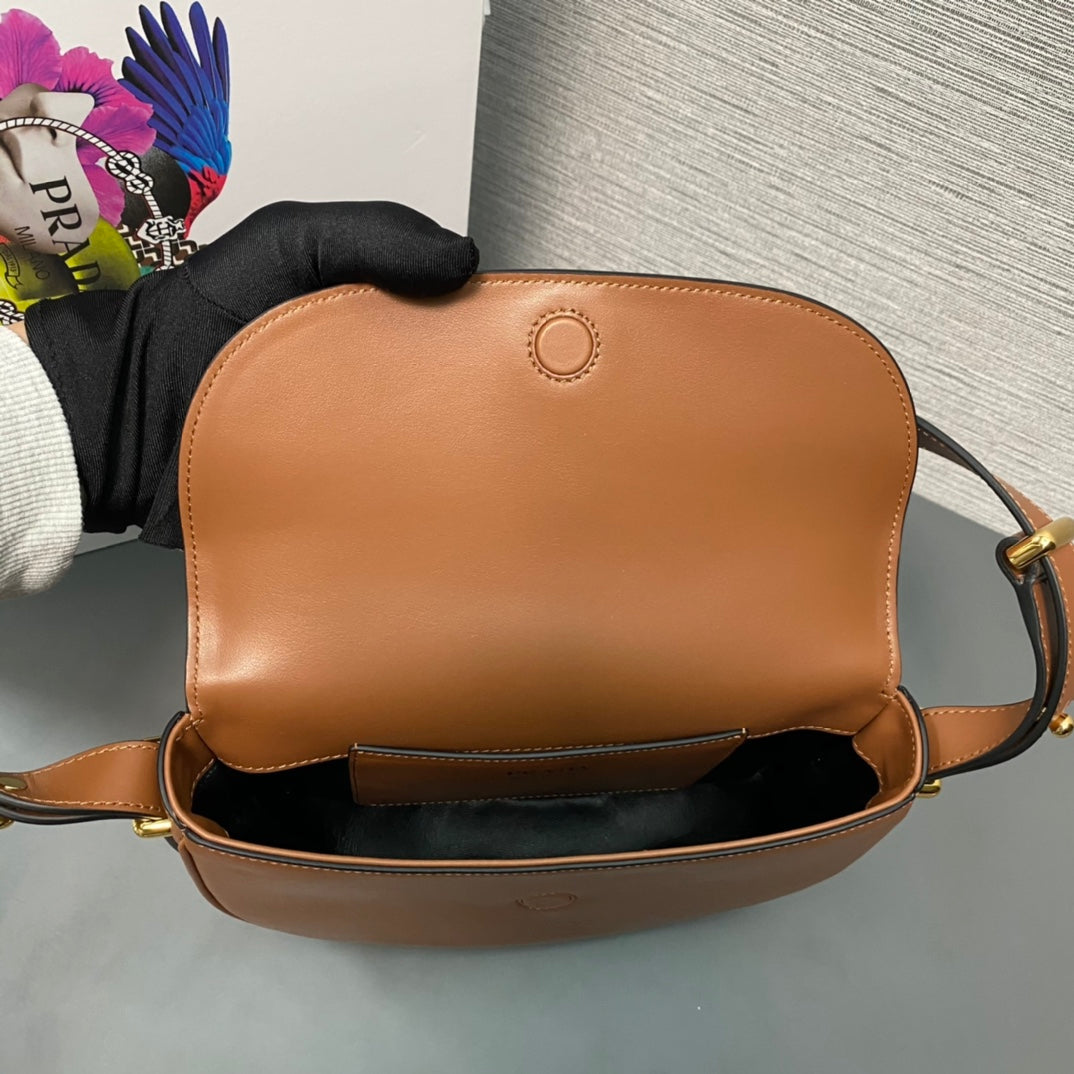 Exquisitos bolsos de piel-350
