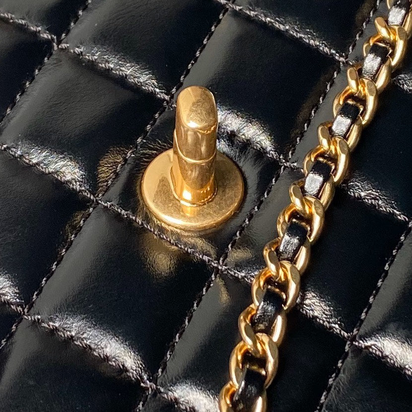 Exquisitos bolsos de piel-339