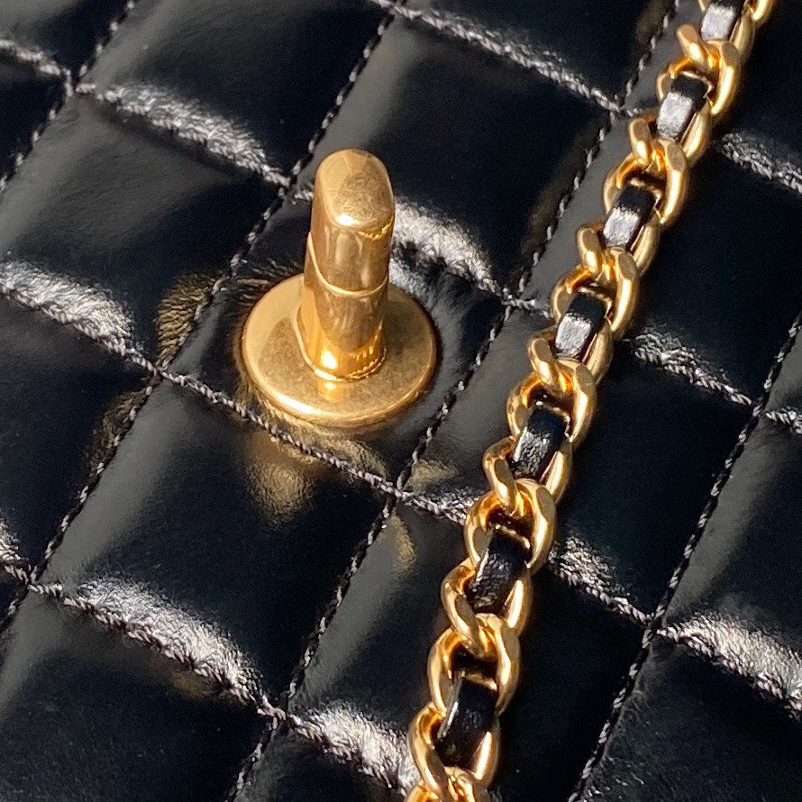 Exquisitos bolsos de piel-339