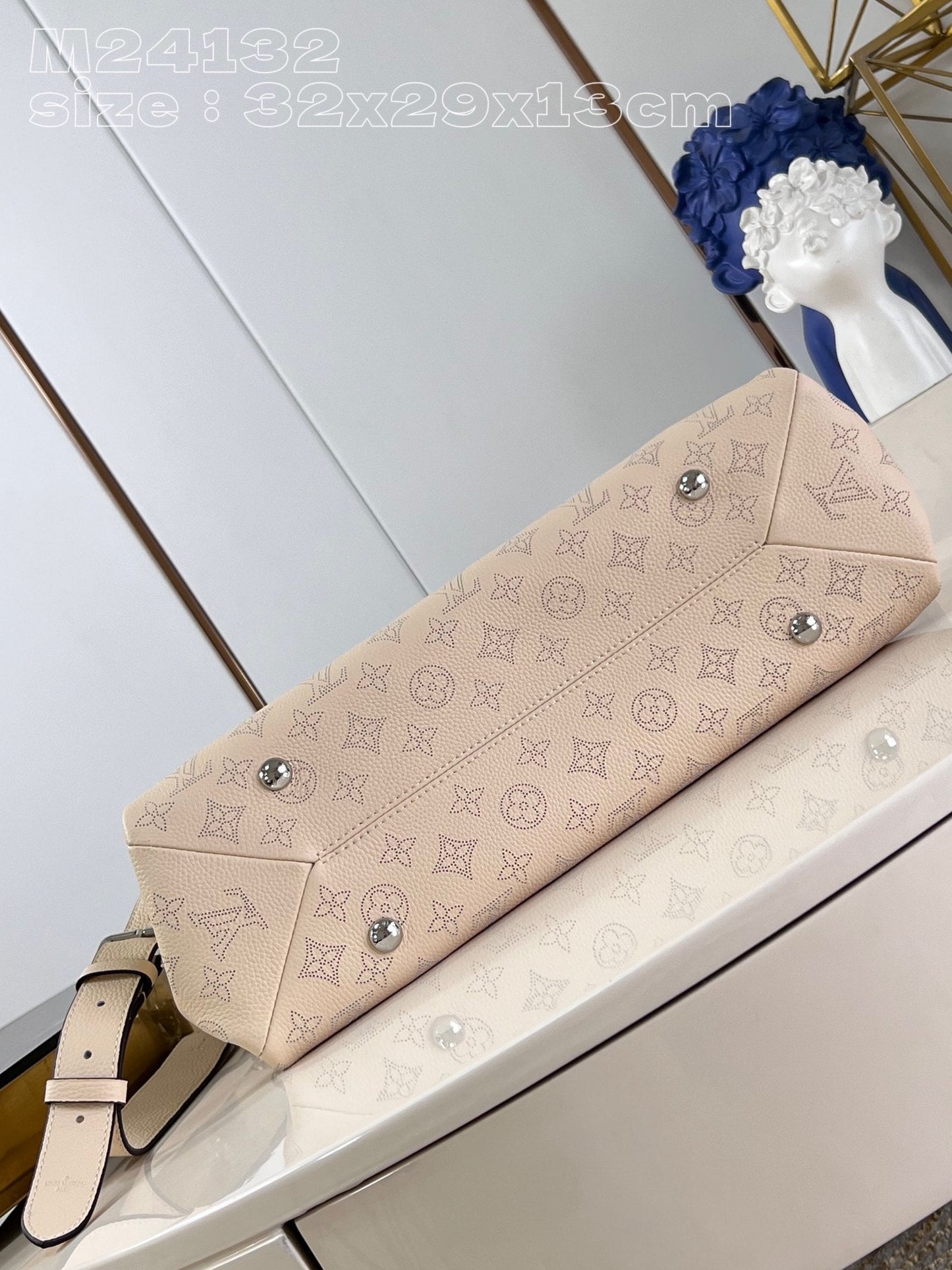 Exquisitos bolsos de piel-325