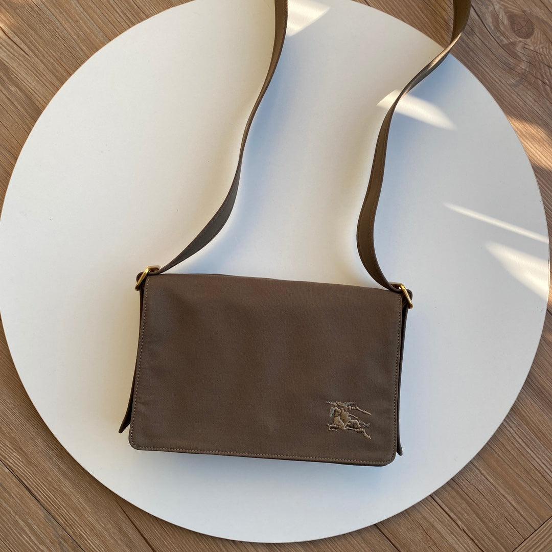 Exquisitos bolsos de piel-318
