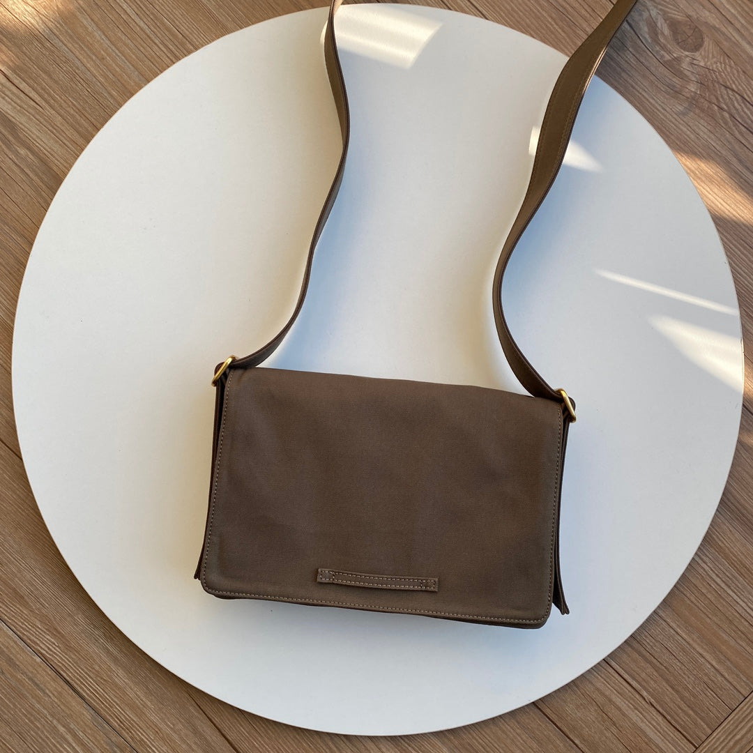 Exquisitos bolsos de piel-318