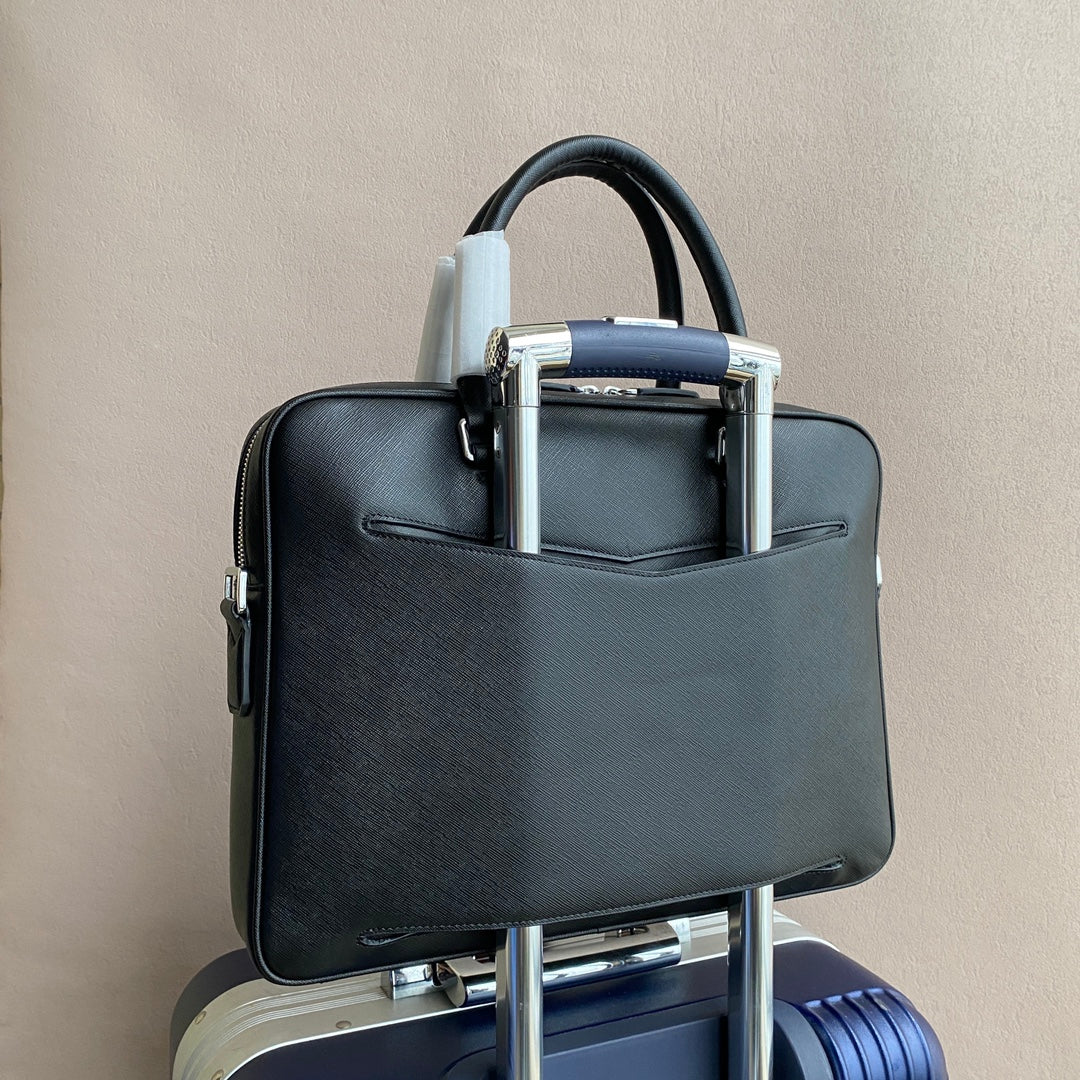 Exquisitos bolsos de piel-315