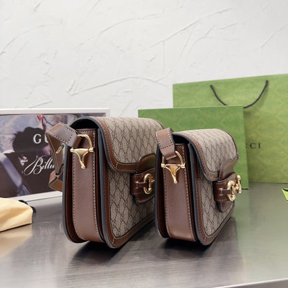 Exquisitos bolsos de piel-638
