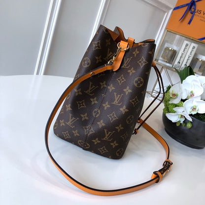 Exquisitos bolsos de piel-1361