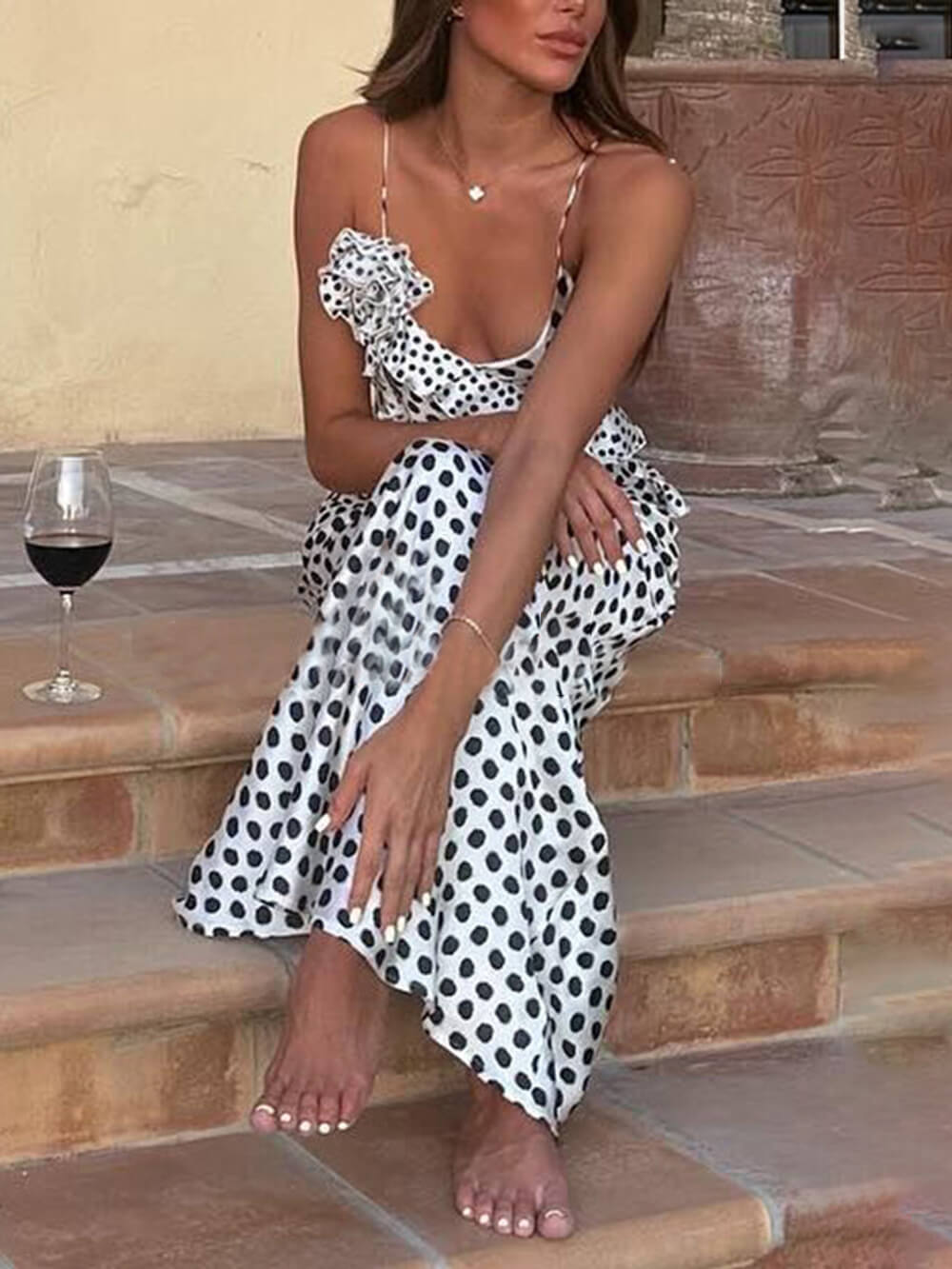 Vestido largo con volantes y guipur de fantasía con estampado de lunares