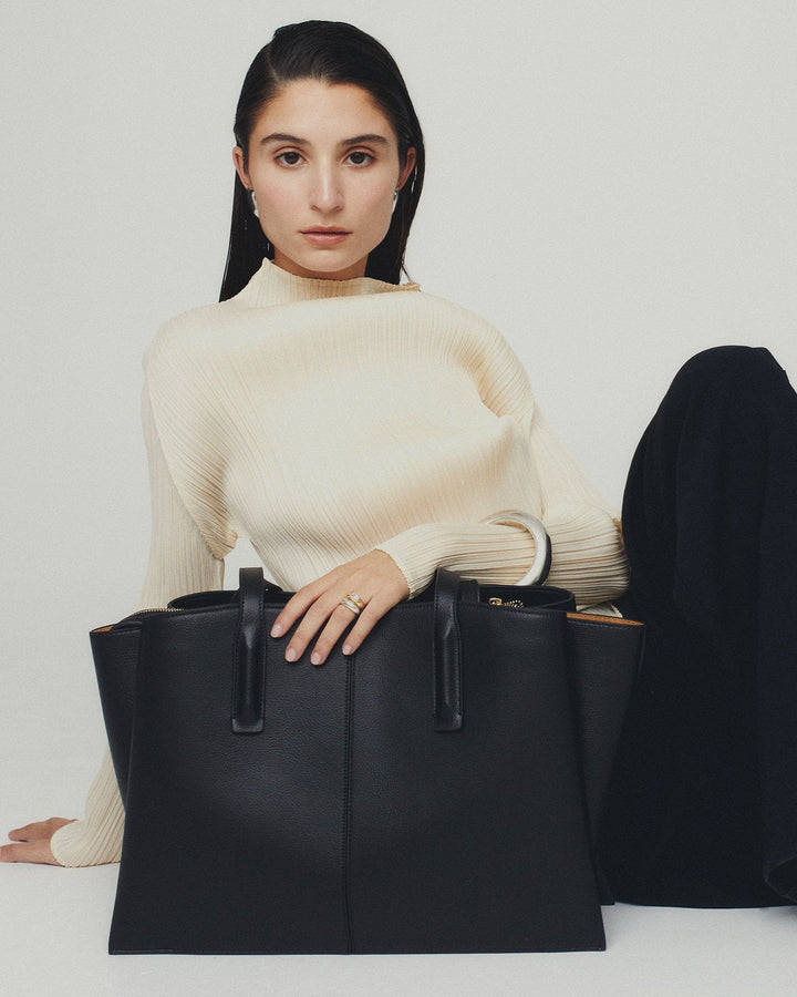 Caroline Everyday Tote Bag