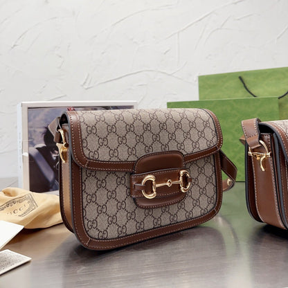 Exquisitos bolsos de piel-638
