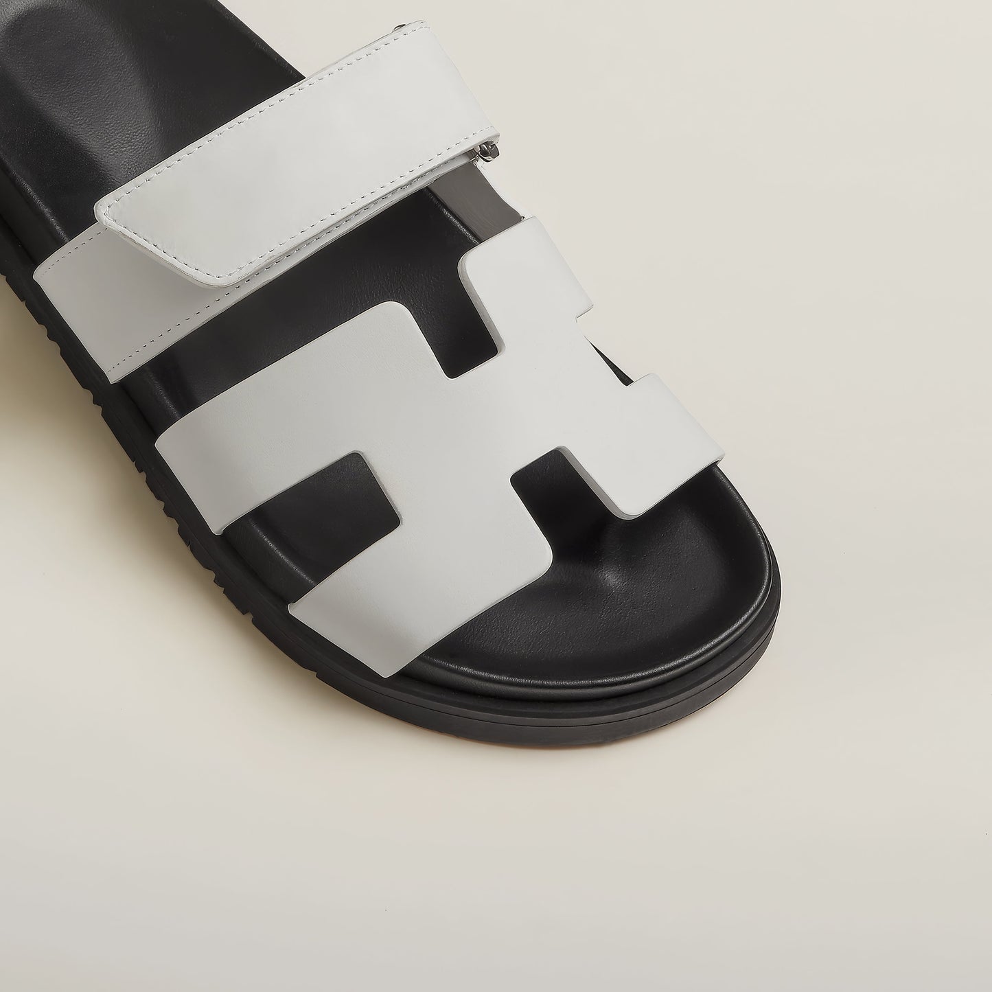 H-MES™ | Elegant sandals