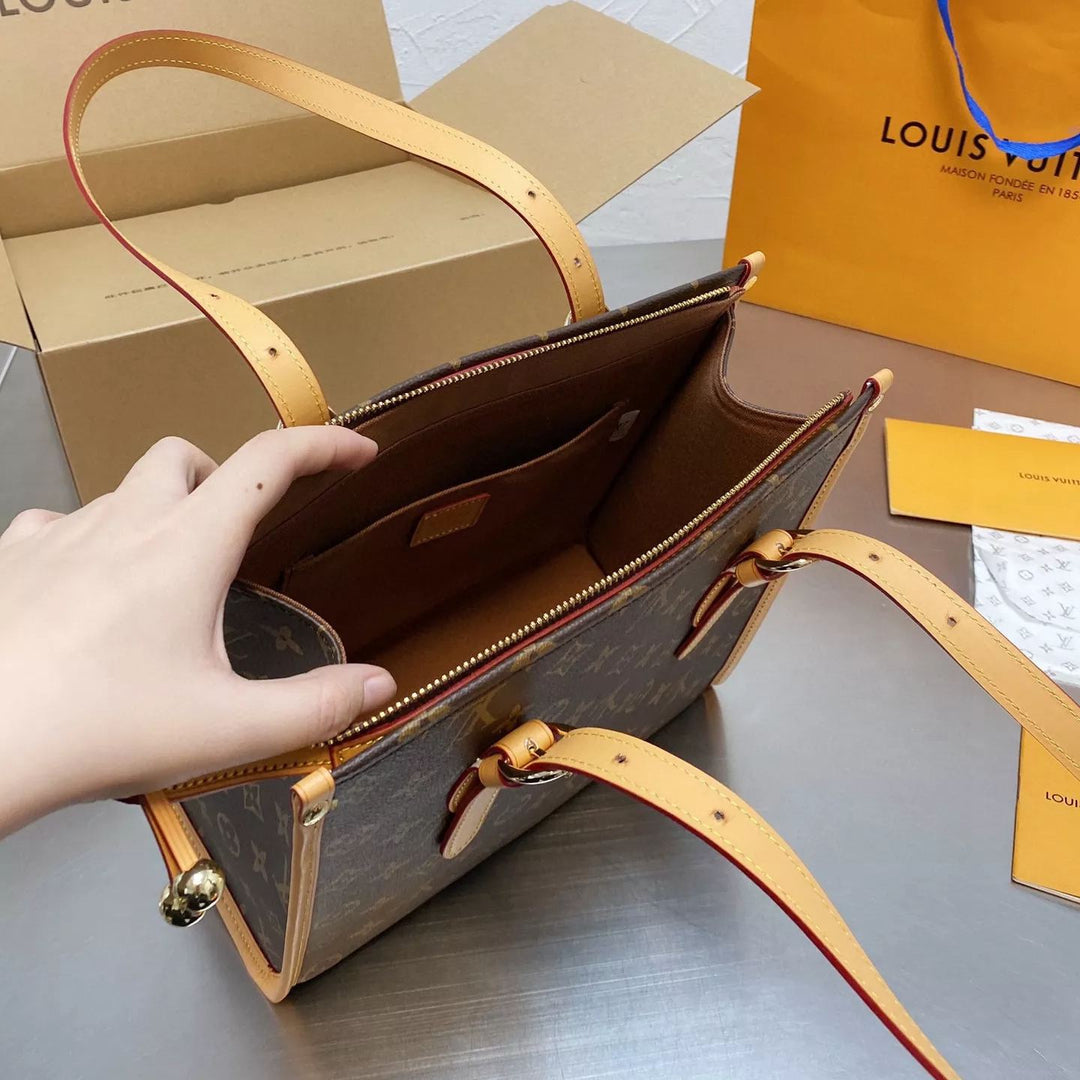 Exquisite leather bags-596