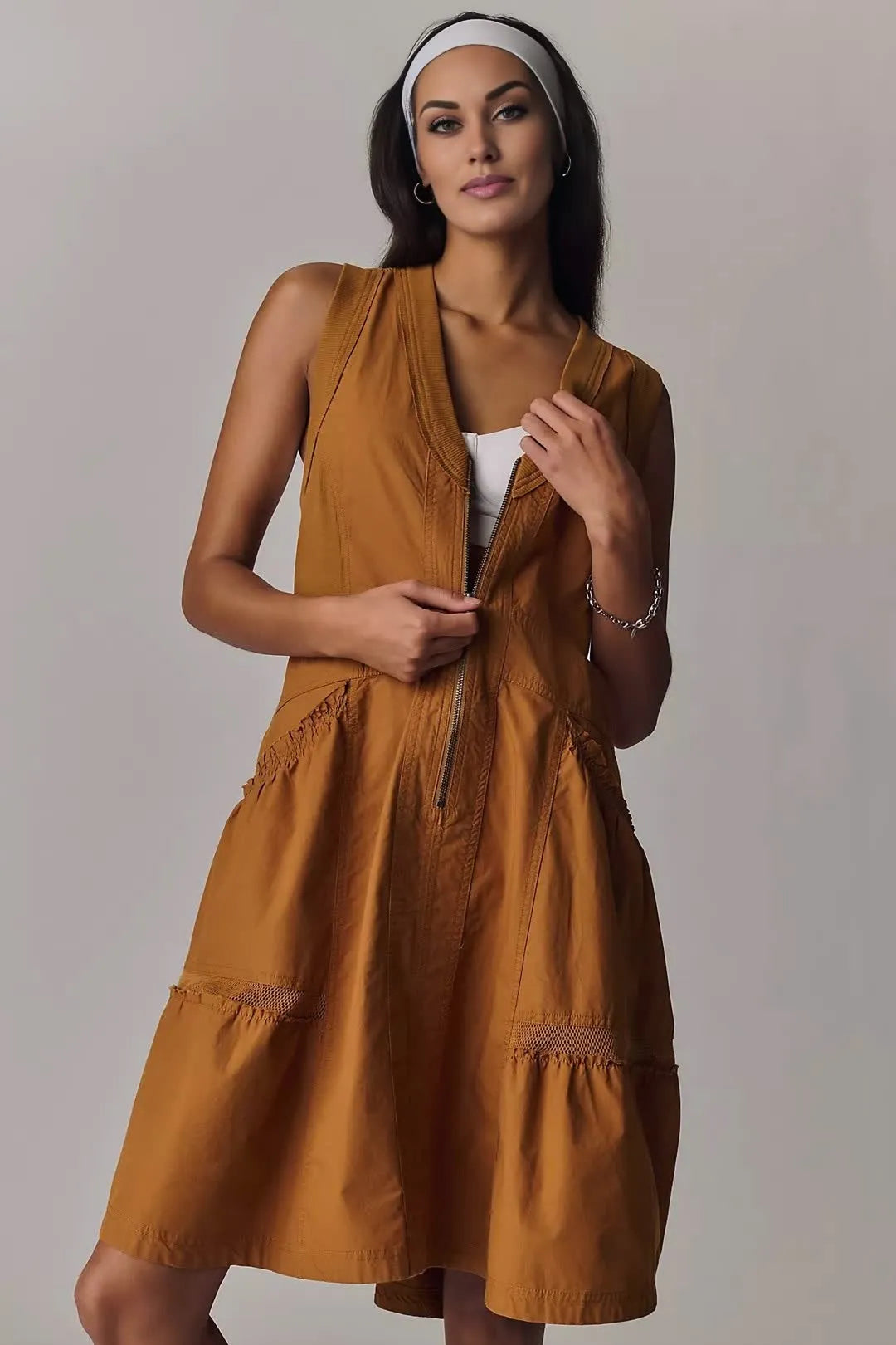 Momentum Mini: Your Everyday Utility Muse