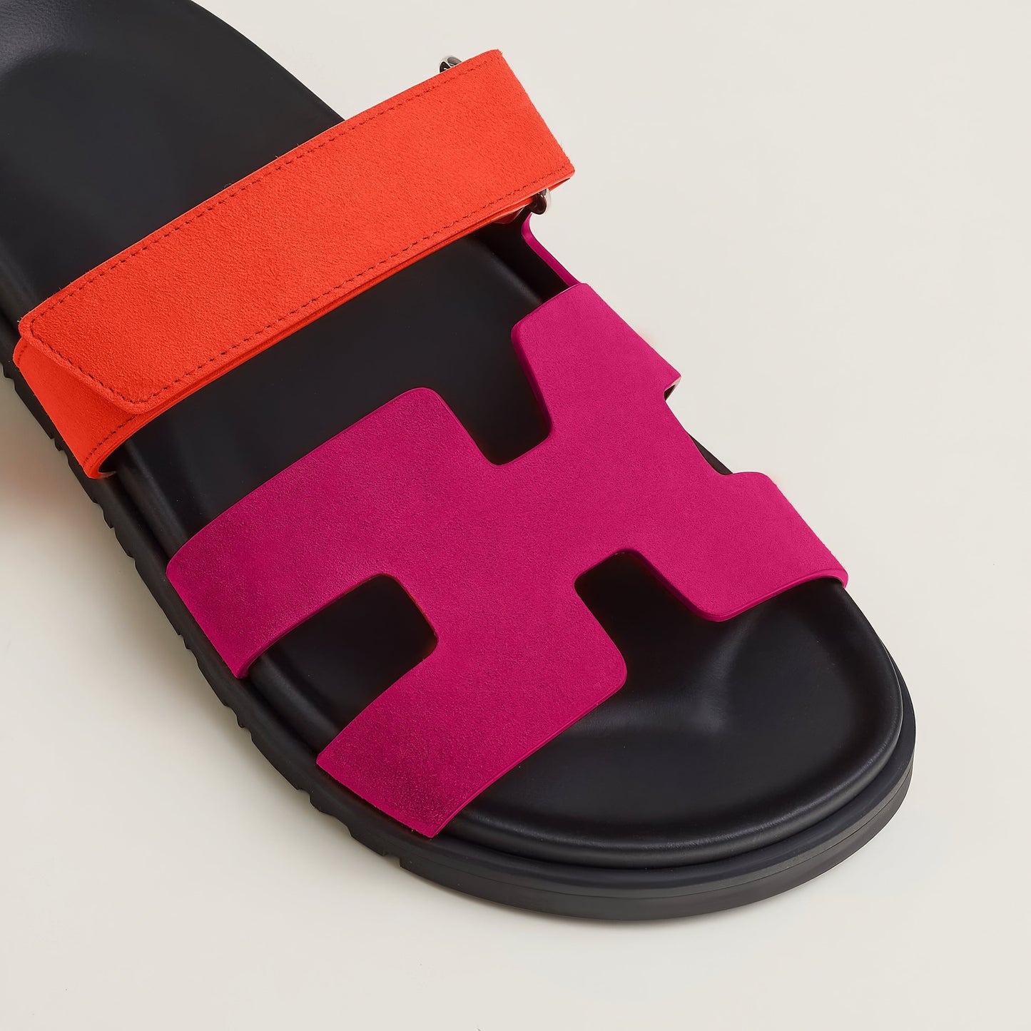 H-MES™ | Elegant sandals