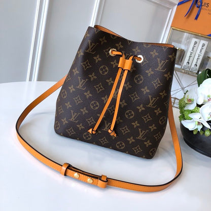 Exquisitos bolsos de piel-1361