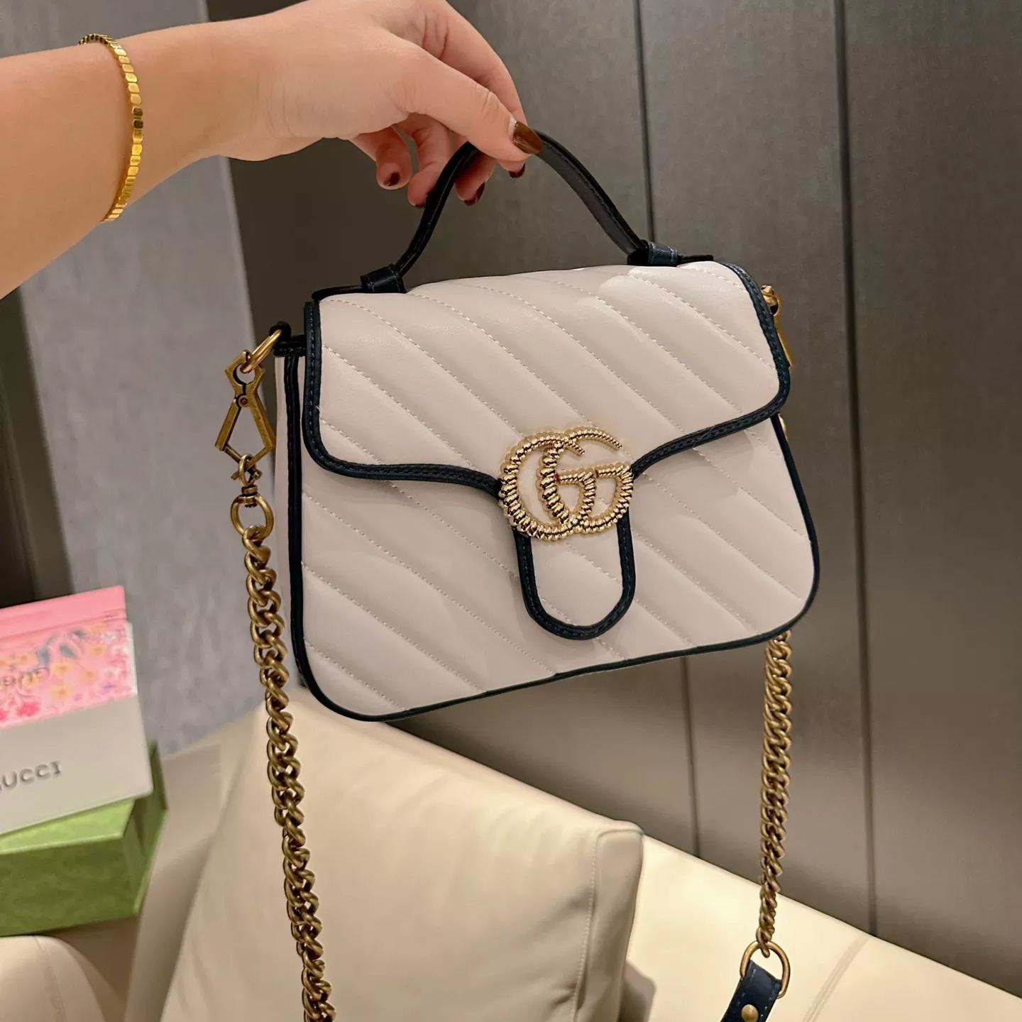 Exquisite leather bags-562