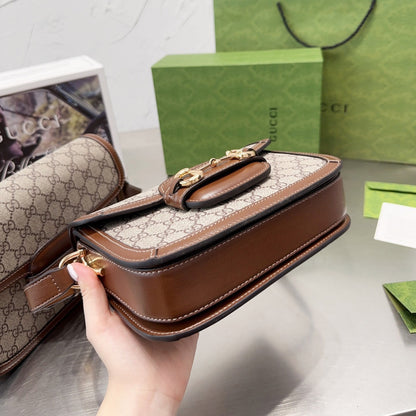 Exquisitos bolsos de piel-638