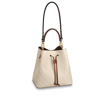 Exquisitos bolsos de piel-1379