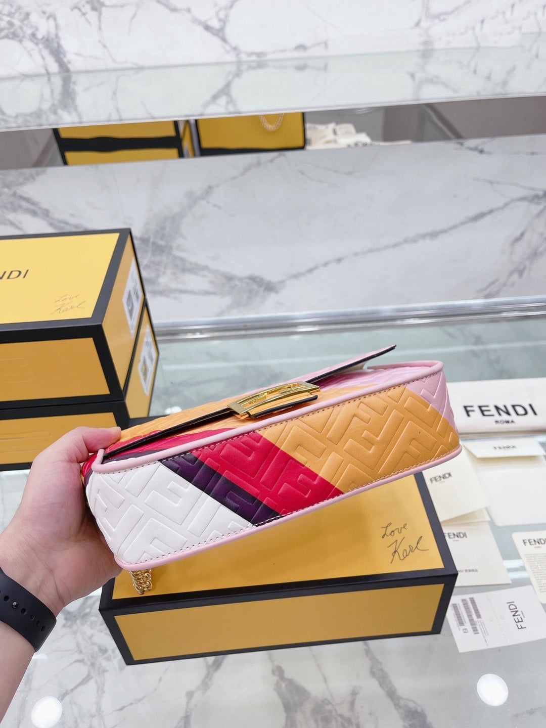 Exquisite leather bags-487