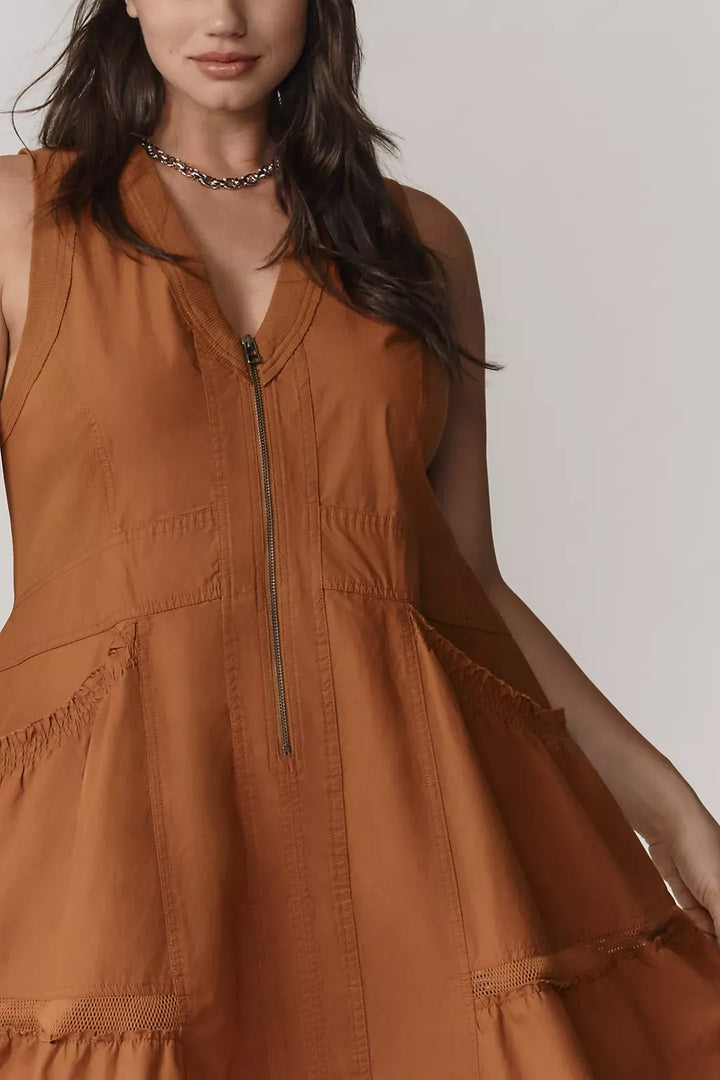 Momentum Mini: Your Everyday Utility Muse