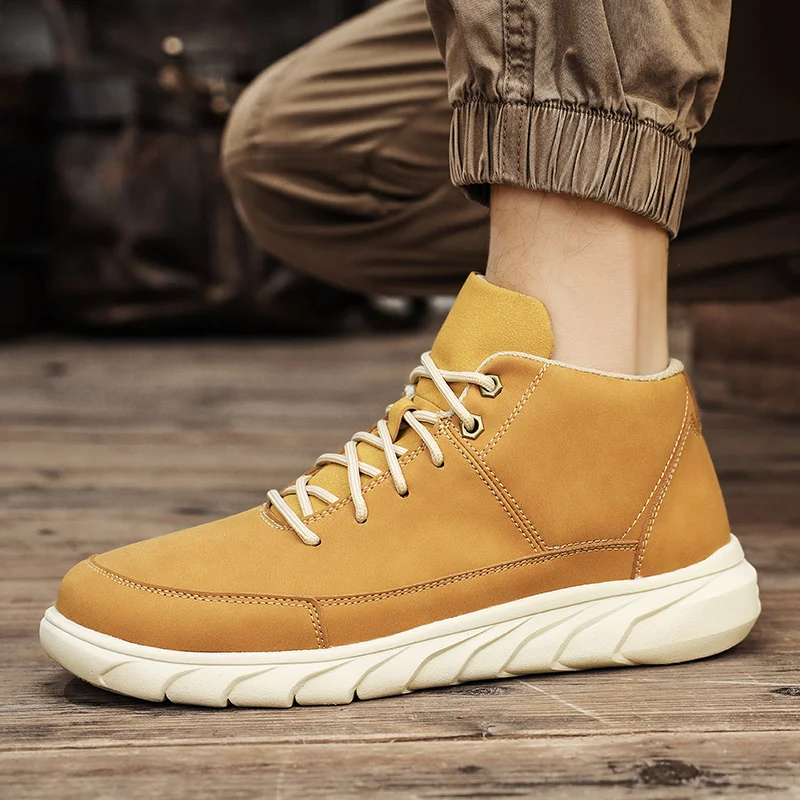 Highland Chukka Sneakers