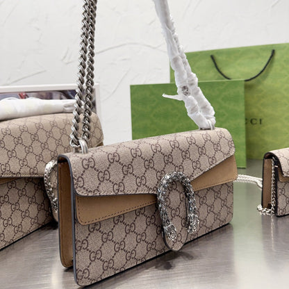 Exquisitos bolsos de piel-637