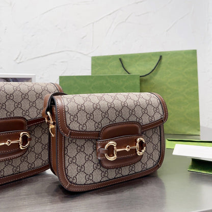 Exquisitos bolsos de piel-638
