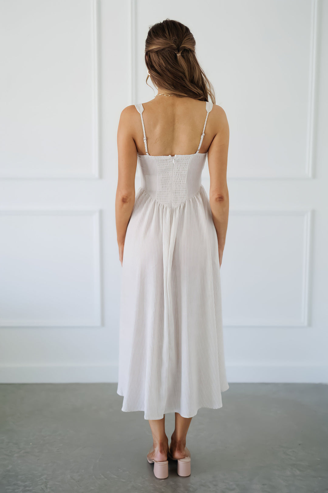 Lainey Dress - Light Taupe