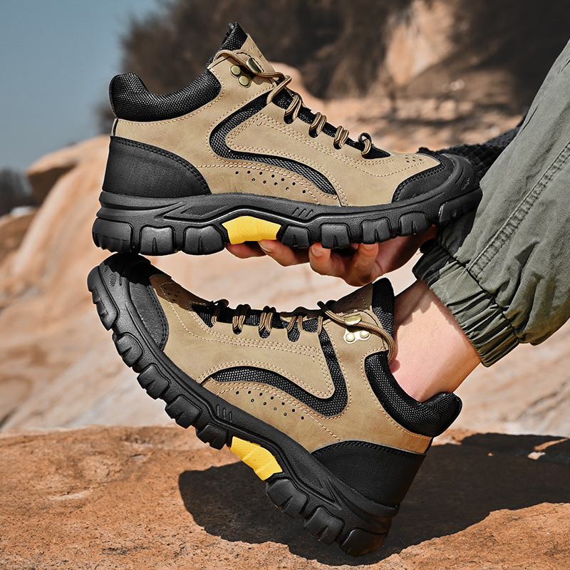 Trail Venture Hiking Boots