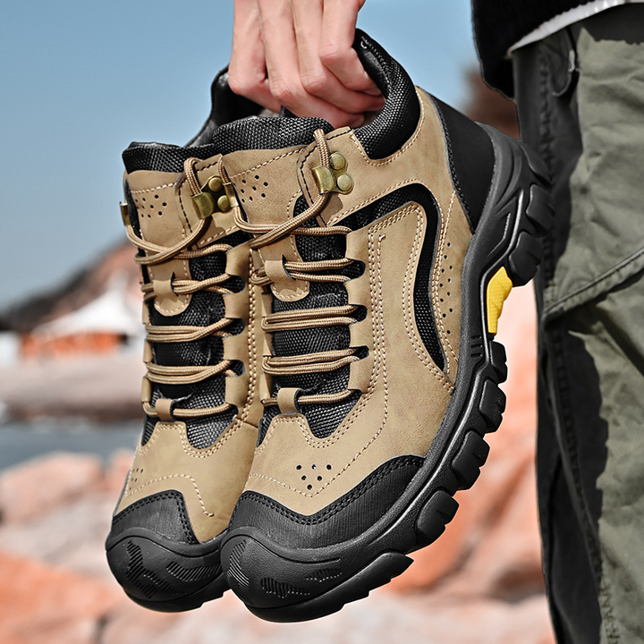 Trail Venture Hiking Boots