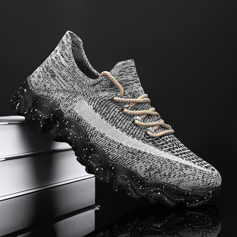 Nova Flyknit Sneakers