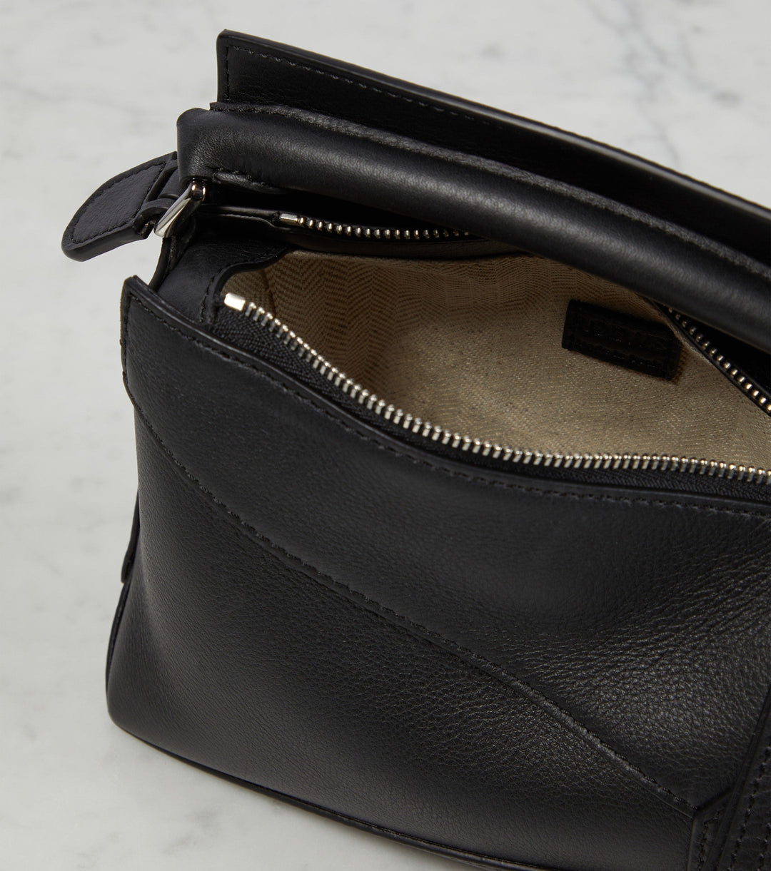 Luxury design - Loe- Puzzle bag