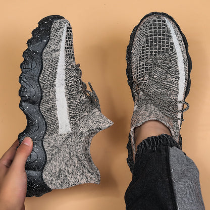 Nova Flyknit Sneakers