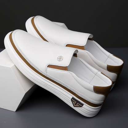 Zapatos Chelsea de cuero sin cordones 