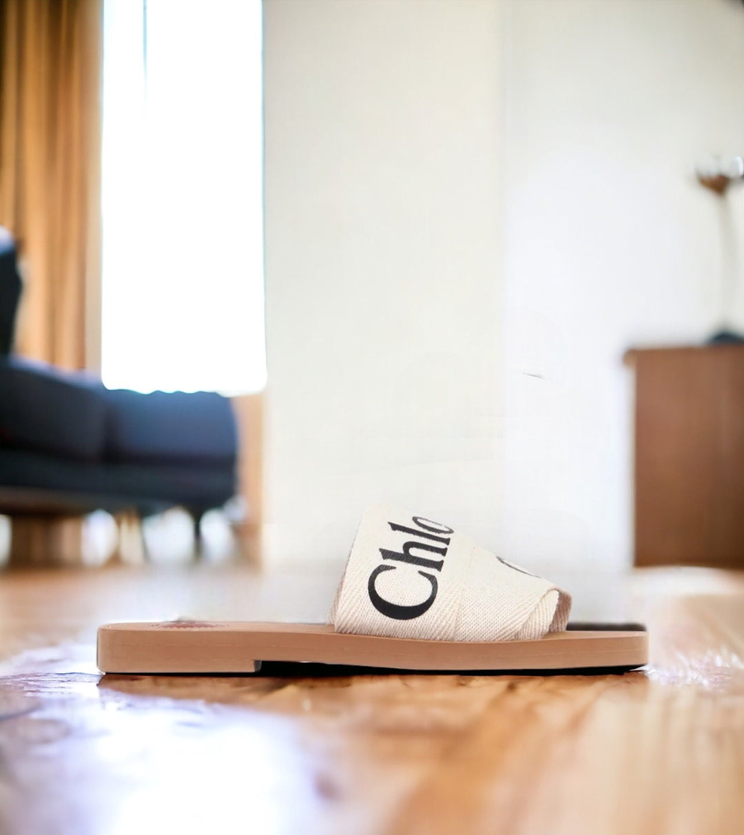 Woody Flat Sandals – Casual Luxury for Summer