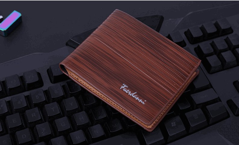 Men's Embossed Multi-Card Wallet