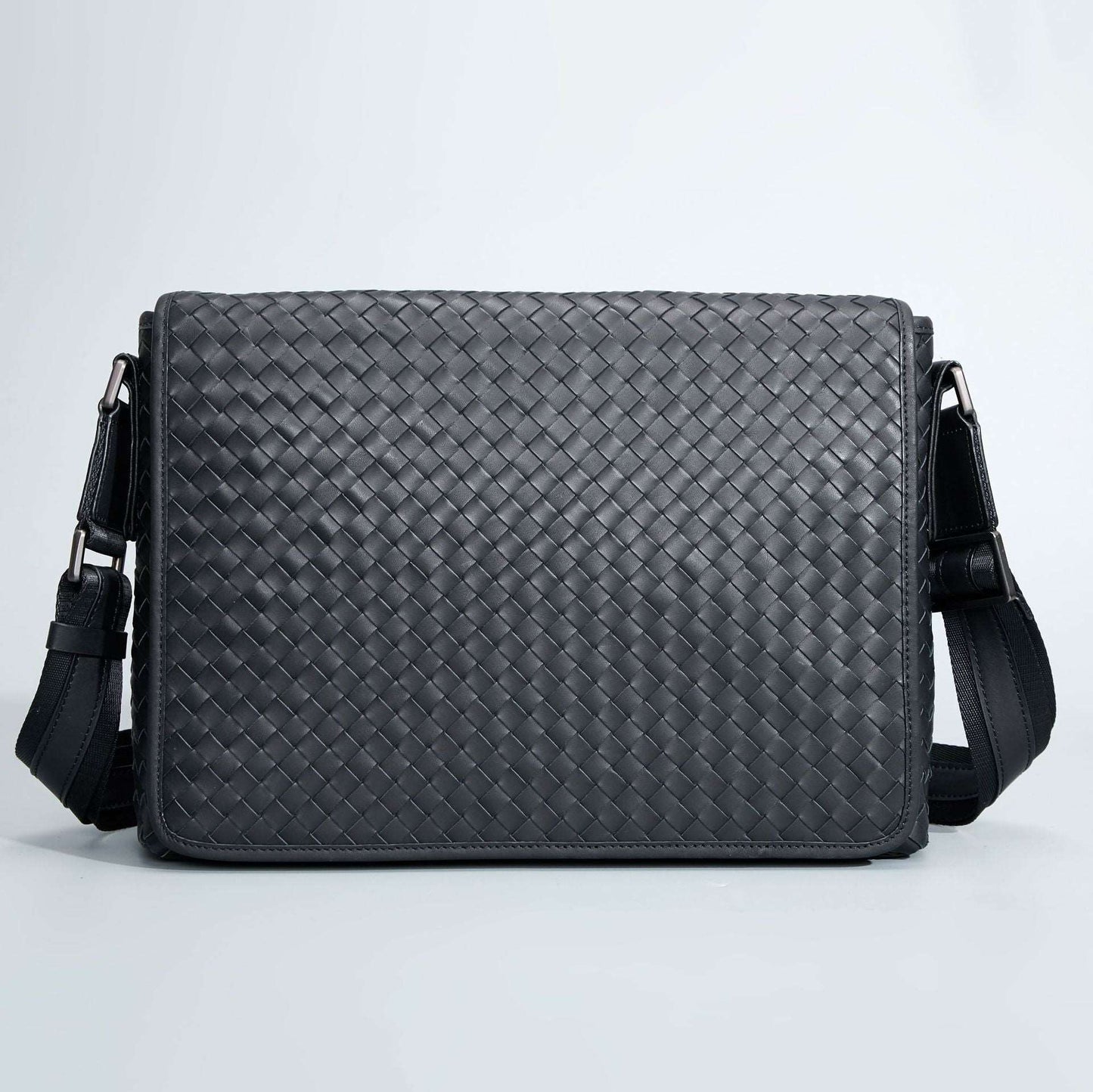 Men's Luxury Business Casual Leather Woven Messenger Bag