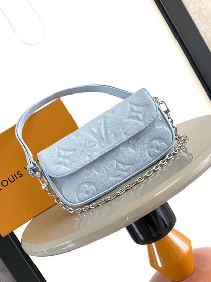 Exquisitos bolsos de piel-390