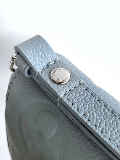 Exquisitos bolsos de piel-390
