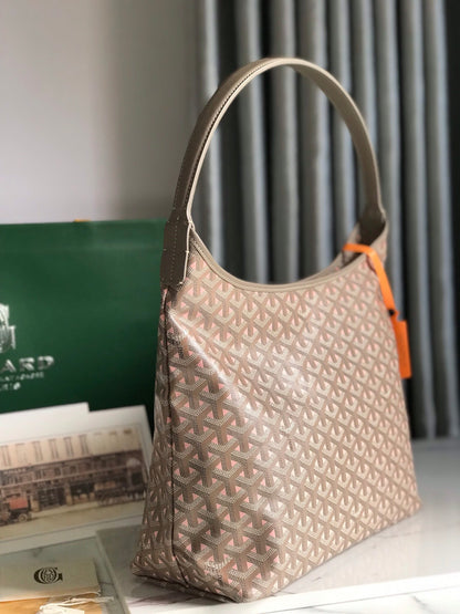 Exquisitos bolsos de piel-380