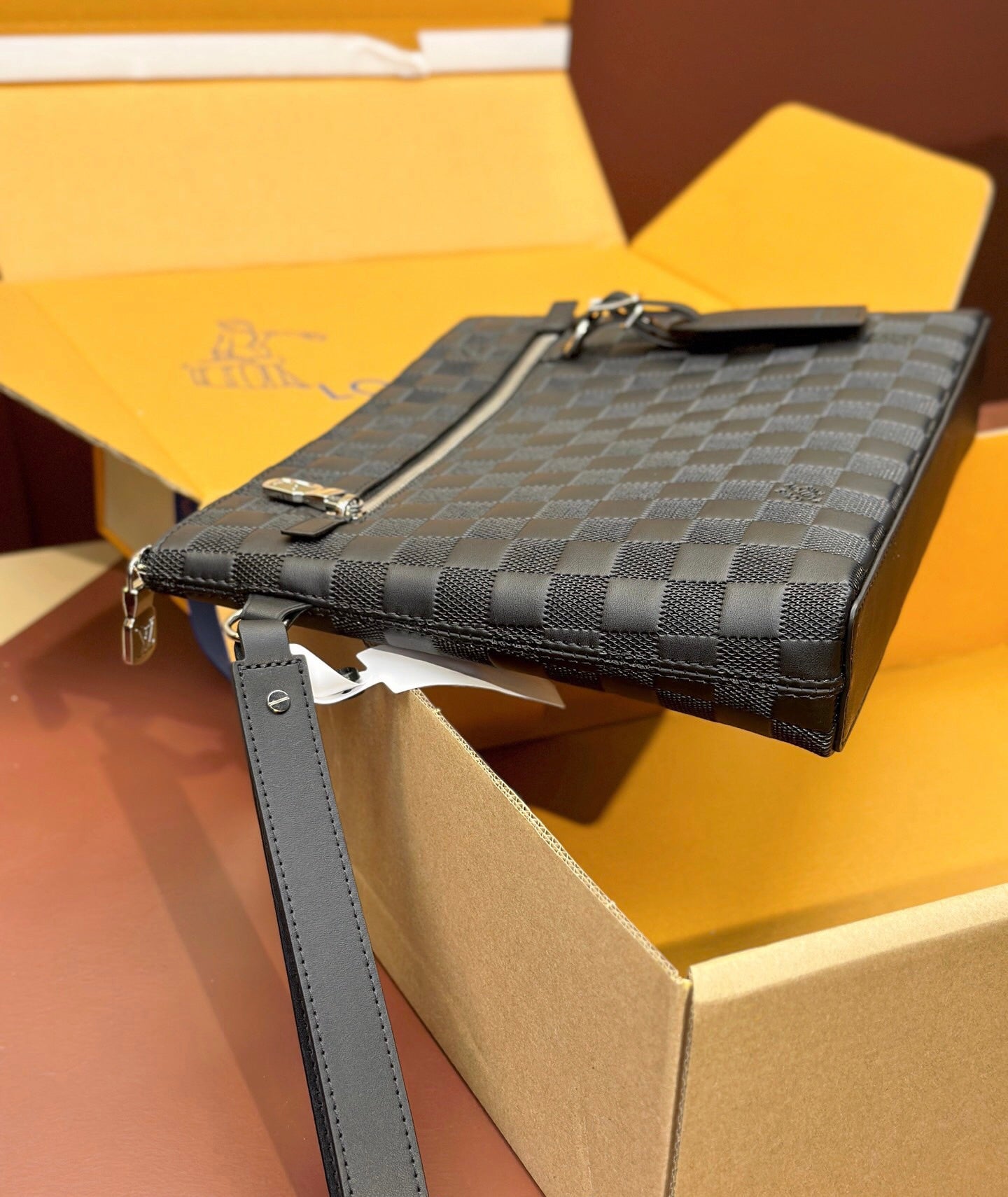 Exquisitos bolsos de piel-2