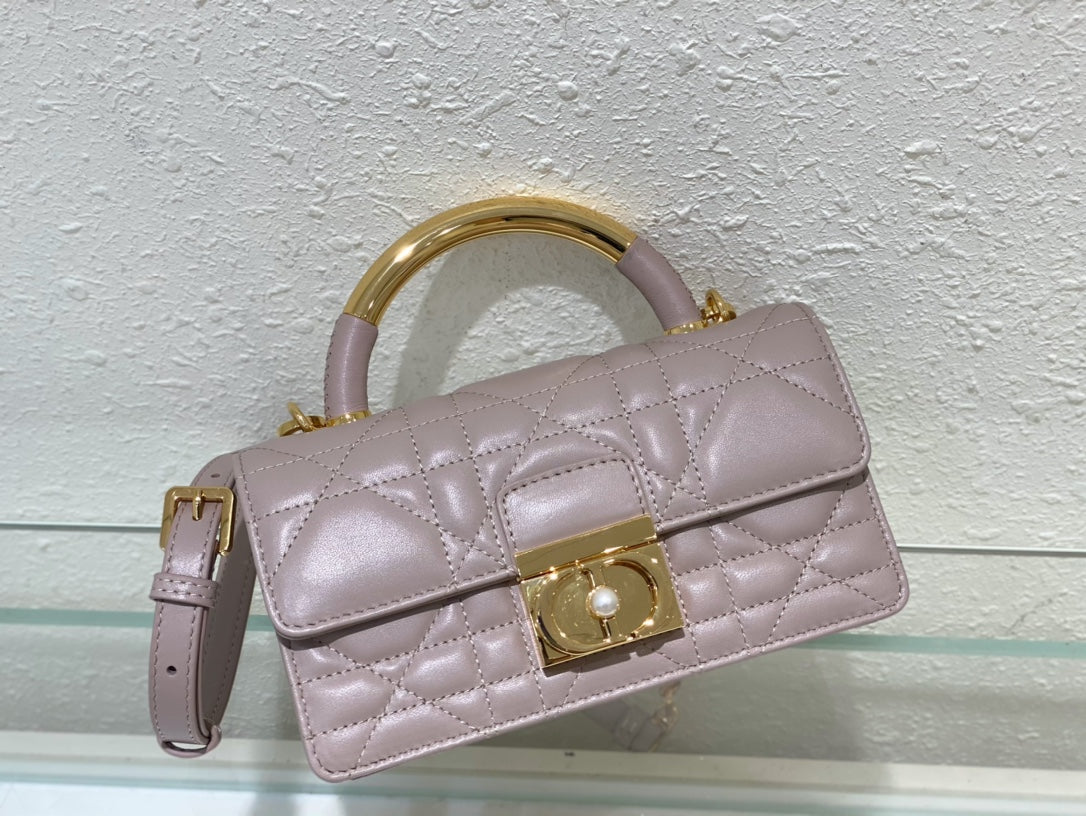 Exquisite leather bags-71