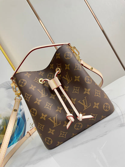 Bolsos de piel exquisitos-348