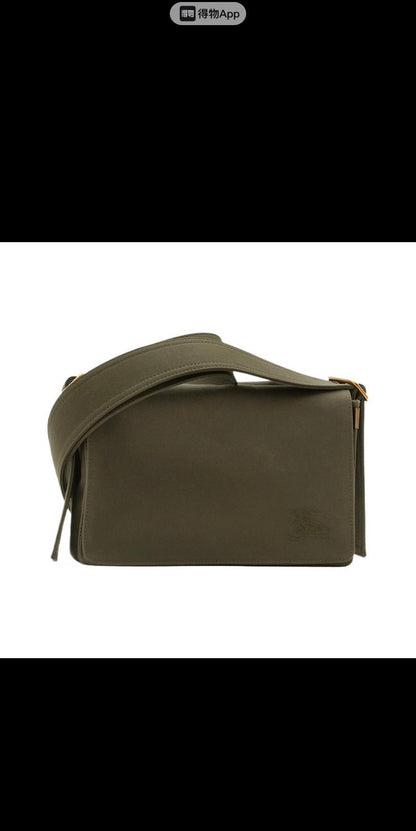 Exquisitos bolsos de piel-318
