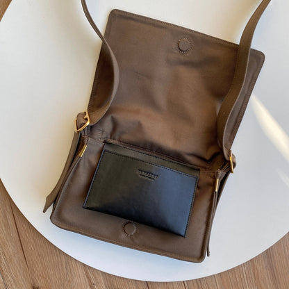 Exquisitos bolsos de piel-318